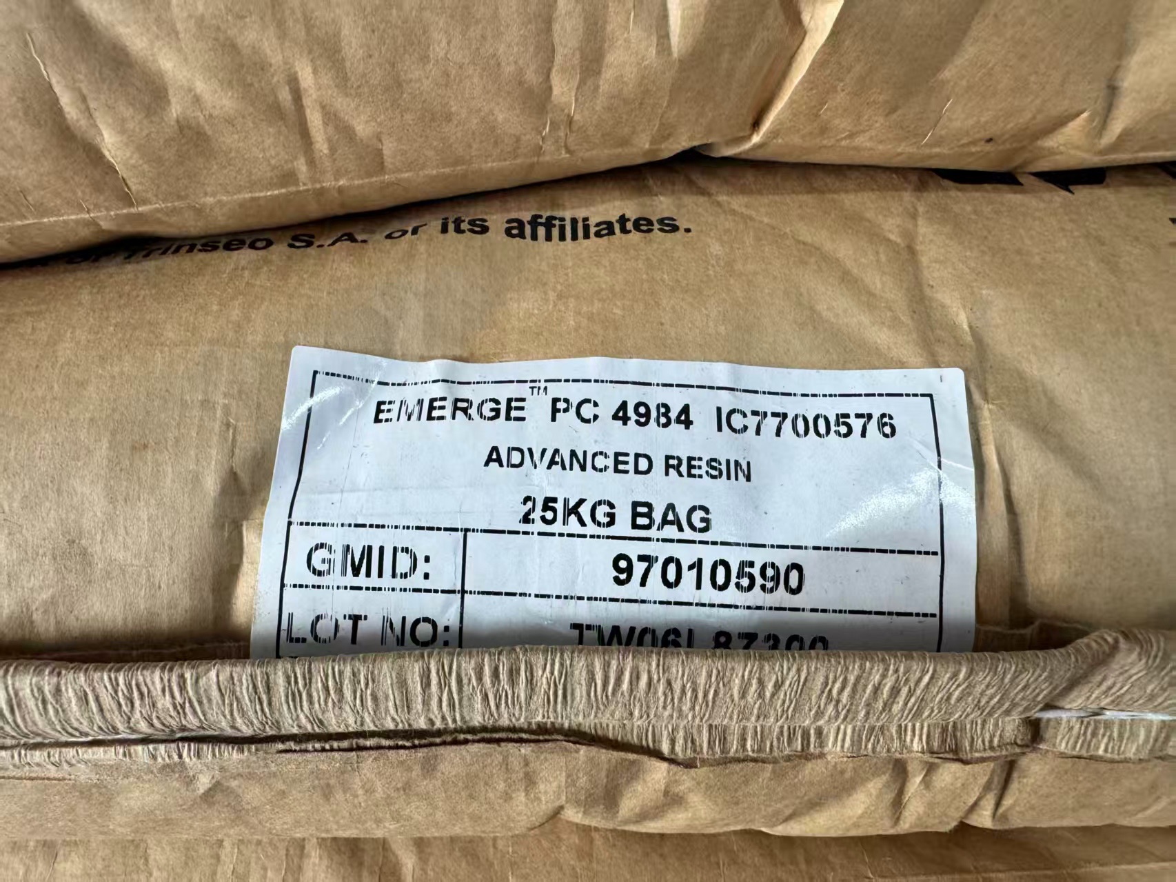 PC  4984 IC7700576 STYRON TAIWAN